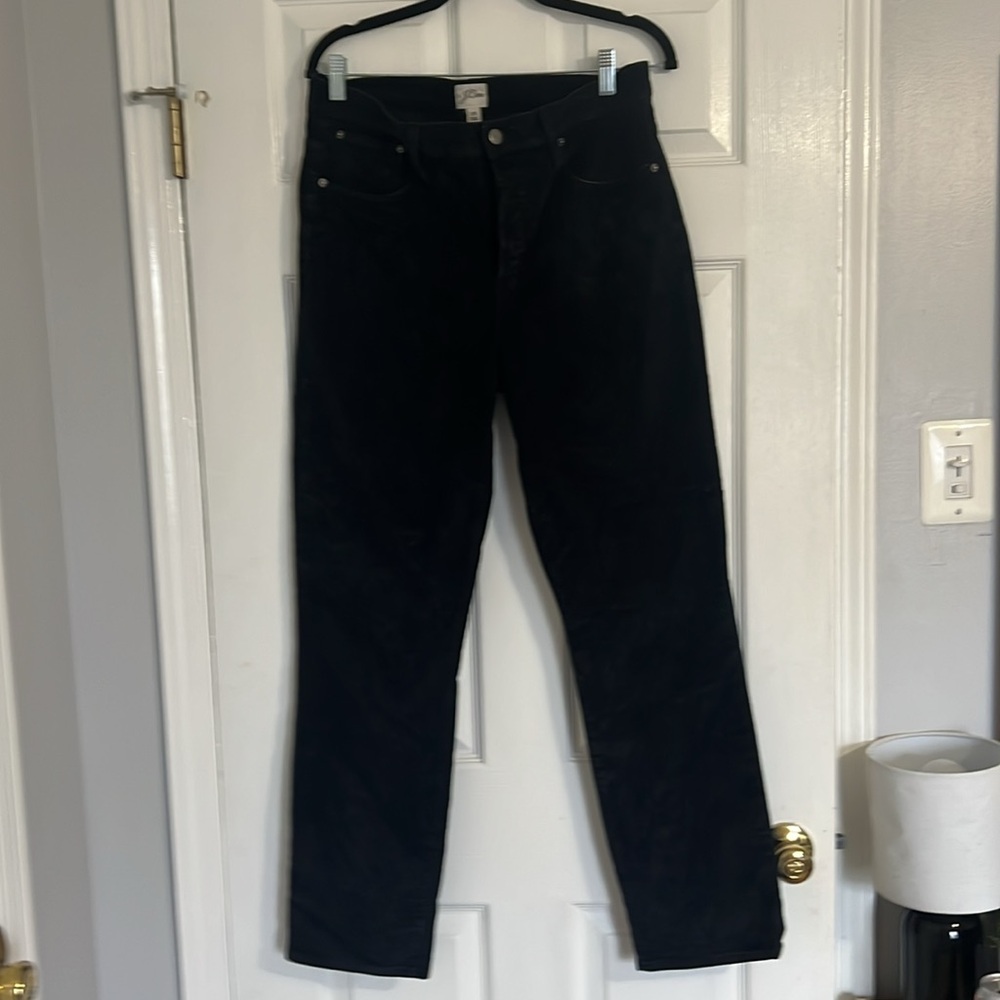 J. Crew women’s black Vintage slim straight corduroys size 31T. Great condition